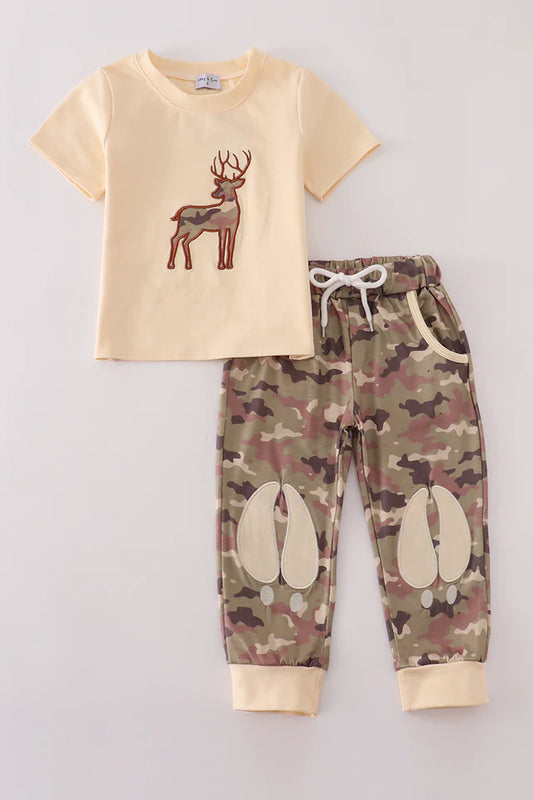 camo-deer-two-piece-jogger-set-sand