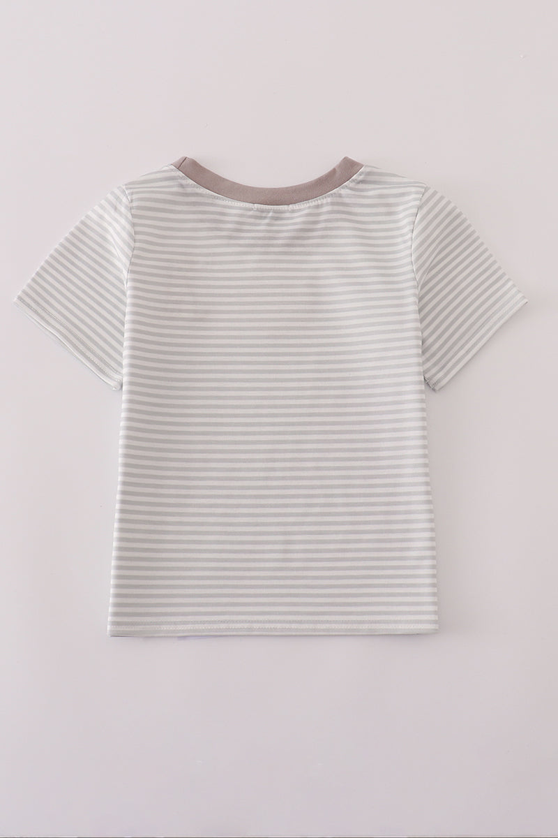 gray-stripe-puppy-applique-tee