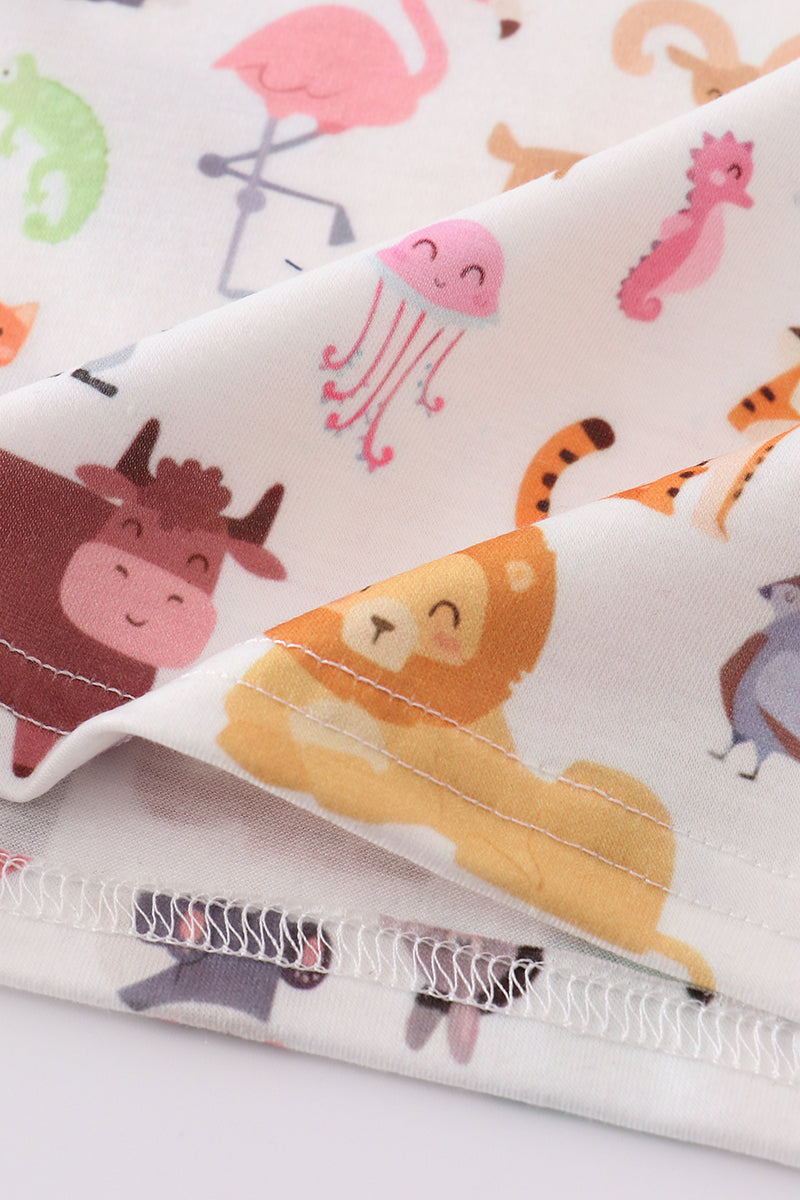 Blue zoo animals print shorts set